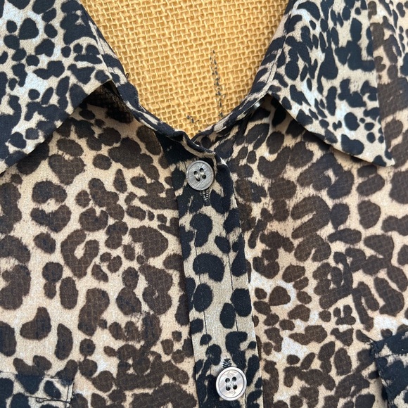 Vince Camuto Leopard Print Button Down Shirt Semi Sheer Size XL - Picture 2 of 14